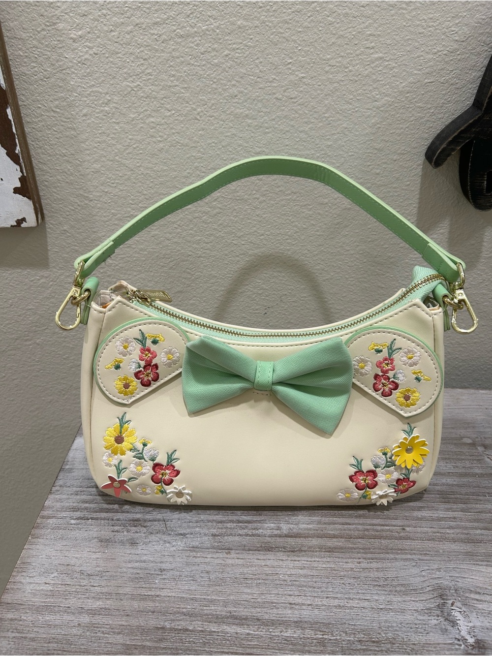Loungefly Disney Minnie Mouse floral ears shoulder bag Box Lunch exclusive